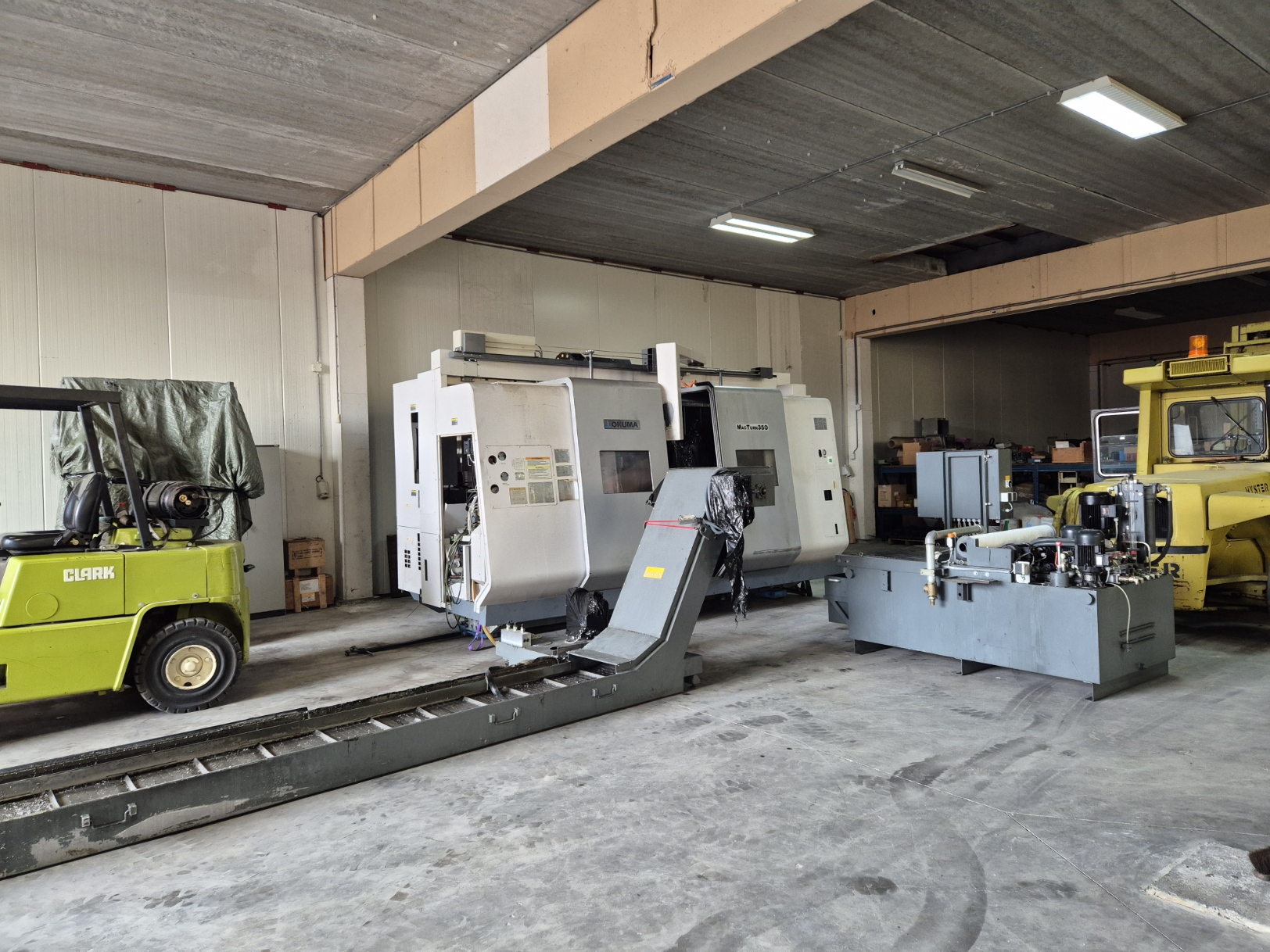 Chip conveyor.